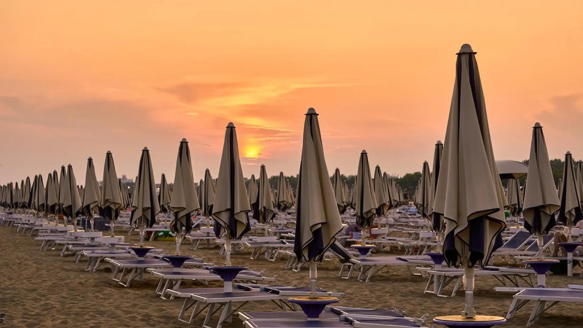 Charming Flat With Shared Pool - Beahost Apartman Bibione